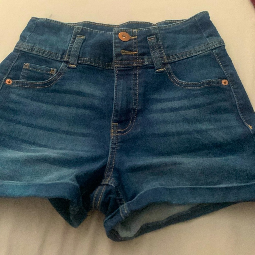 Denim shorts, no boundaries small girls
